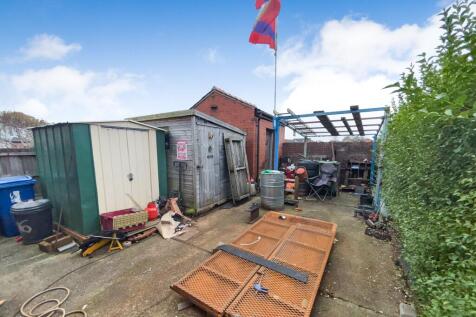 6 Walnut Avenue, Wigan WN1 3XE