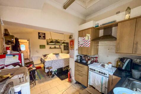 6 Walnut Avenue, Wigan WN1 3XE