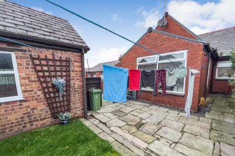 8 Walnut Avenue, Wigan WN1 3XE