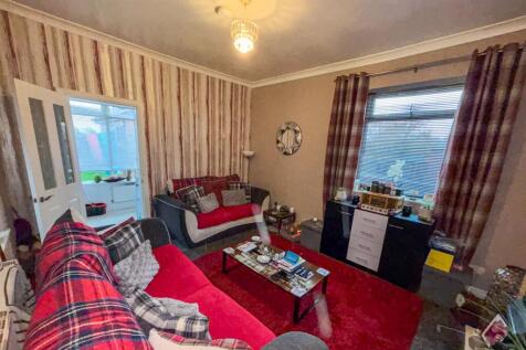 8 Walnut Avenue, Wigan WN1 3XE