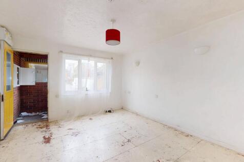 Flat 31, Cotton Avenue, Acton, London, W3 6YE