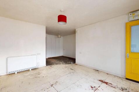 Flat 31, Cotton Avenue, Acton, London, W3 6YE