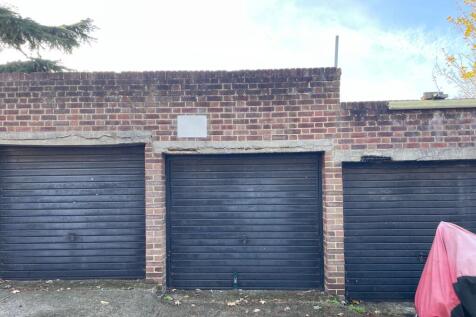 Garage 7 Hilltop Court, 345 Grange Road, Norwood, London SE19 3BX
