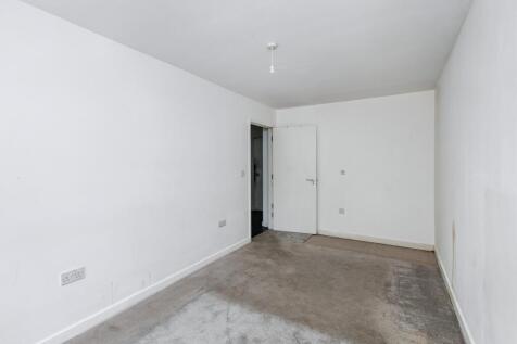 37 Clear Water Place, The Waterways, Oxford, OX2 7NL