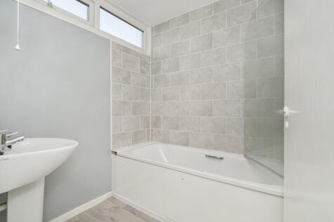 78 Leaside, Halton Brook, Runcorn, Cheshire, WA7 2NH