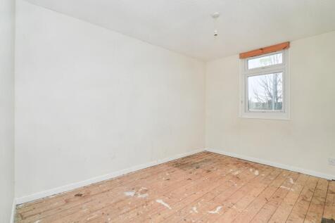 78 Leaside, Halton Brook, Runcorn, Cheshire, WA7 2NH