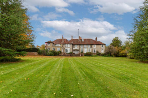 Sowberry Court, Moulsford, Wallingford, Oxfordshire OX10 9JG