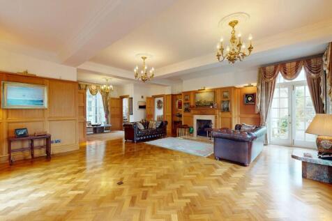 Sowberry Court, Moulsford, Wallingford, Oxfordshire OX10 9JG