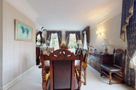 Sowberry Court, Moulsford, Wallingford, Oxfordshire OX10 9JG