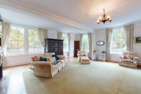 Sowberry Court, Moulsford, Wallingford, Oxfordshire OX10 9JG