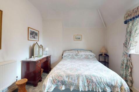 Sowberry Court, Moulsford, Wallingford, Oxfordshire OX10 9JG