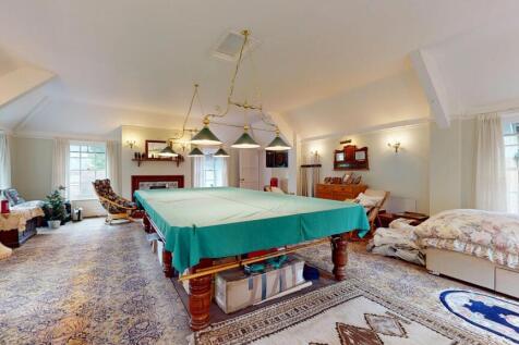 Sowberry Court, Moulsford, Wallingford, Oxfordshire OX10 9JG