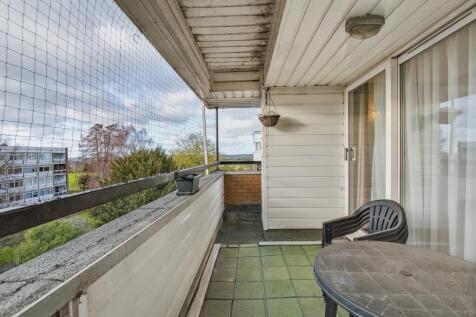 53 The Bowls, Chigwell, Essex, IG7 6ND