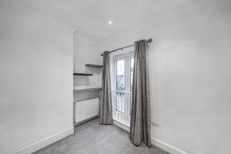 First Floor Flat, 47a Lower Boston Road, Hanwell, London, W7 3TP