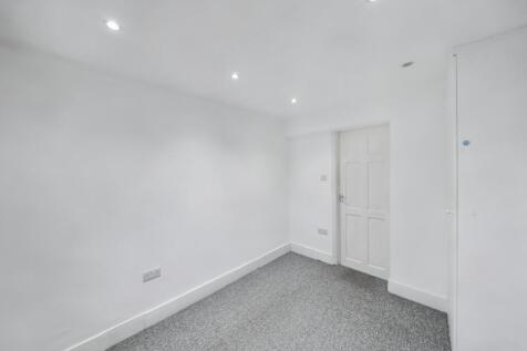 First Floor Flat, 47a Lower Boston Road, Hanwell, London, W7 3TP