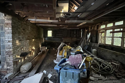 22 Marlpit Lane, Coulsdon, Croydon, CR5 2HB