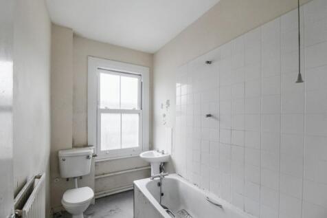 Flat B, 6 Palmerston Road, Forest Gate, London E7 8BH