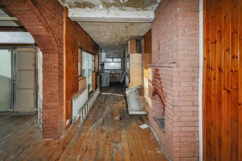 11 The Rise, Palmers Green, London N13 5LF