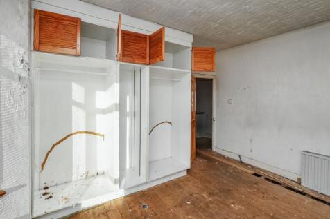 11 The Rise, Palmers Green, London N13 5LF