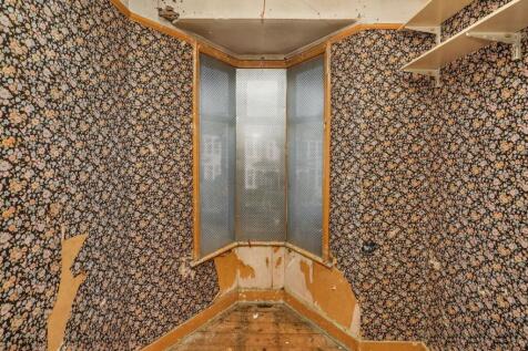 11 The Rise, Palmers Green, London N13 5LF