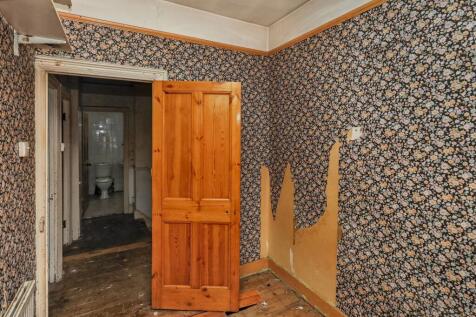 11 The Rise, Palmers Green, London N13 5LF