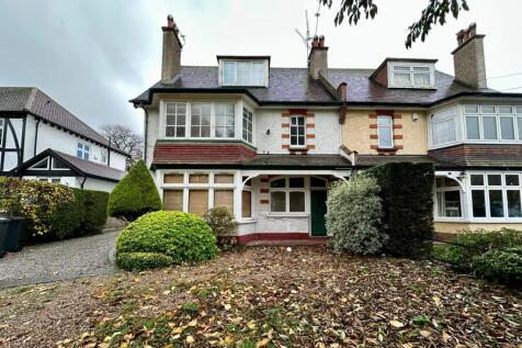 6 Birdhurst Gardens, South Croydon, Surrey, CR2 7DT