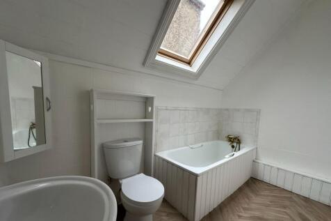 6 Birdhurst Gardens, South Croydon, Surrey, CR2 7DT