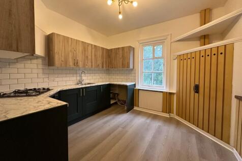 6 Birdhurst Gardens, South Croydon, Surrey, CR2 7DT