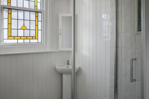 6 Birdhurst Gardens, South Croydon, Surrey, CR2 7DT