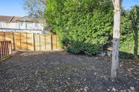 Rear Bungalow, 2 Meadow Close, Enfield, London, EN3 5PE