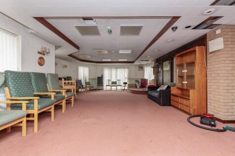 Verdon Court, Bishops Orchard, Farnham Royal, Slough SL2 3AB