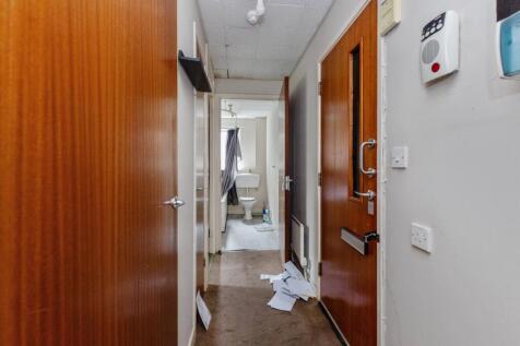 Verdon Court, Bishops Orchard, Farnham Royal, Slough SL2 3AB