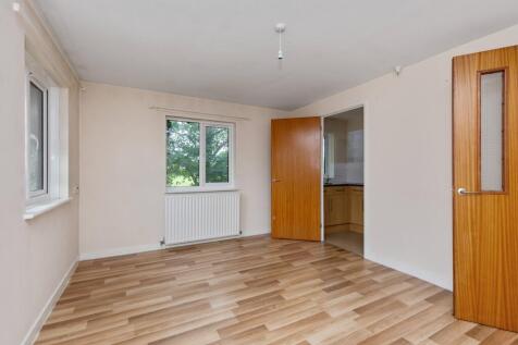 Verdon Court, Bishops Orchard, Farnham Royal, Slough SL2 3AB