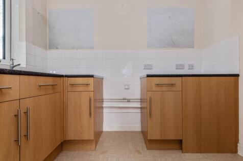 Verdon Court, Bishops Orchard, Farnham Royal, Slough SL2 3AB