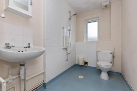 Verdon Court, Bishops Orchard, Farnham Royal, Slough SL2 3AB