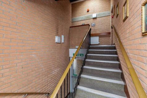 Verdon Court, Bishops Orchard, Farnham Royal, Slough SL2 3AB