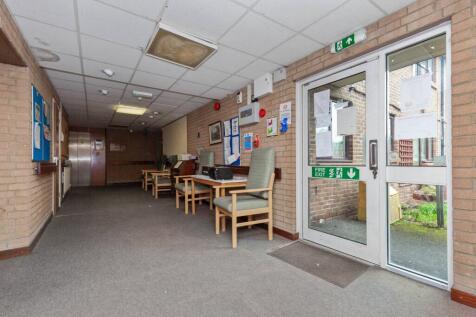 Verdon Court, Bishops Orchard, Farnham Royal, Slough SL2 3AB