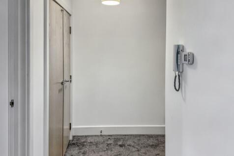 Flat 6, 250 High Street, Birmingham, West Midlands, B17 9PT