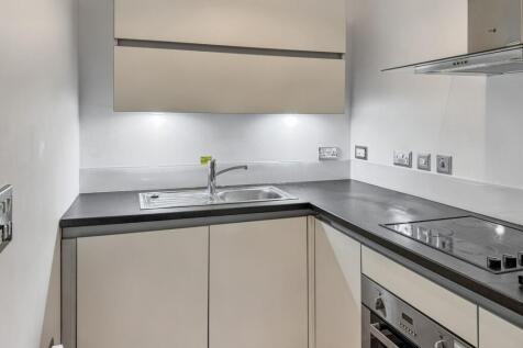 Flat 6, 250 High Street, Birmingham, West Midlands, B17 9PT