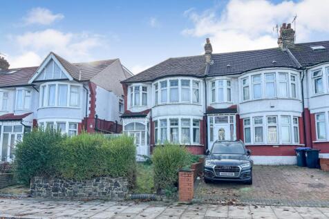 96 Grenoble Gardens, London, N13 6JH