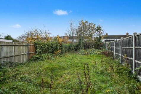 96 Grenoble Gardens, London, N13 6JH