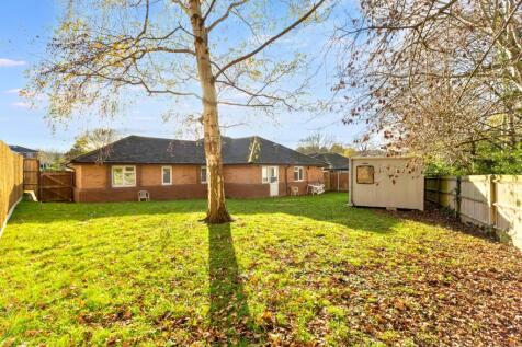 4 Woodhouse Court, Stantonbury, Milton Keynes MK14 6GB