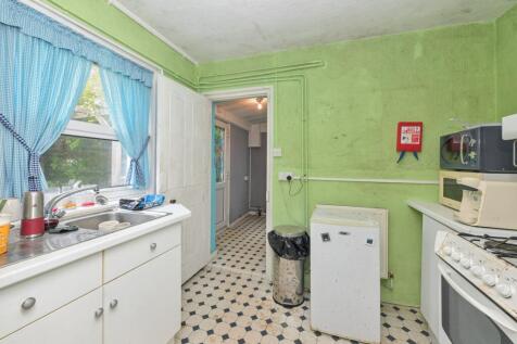 1 ,1A, 2 Mount Zion Benfleet  Essex SS7 2AR