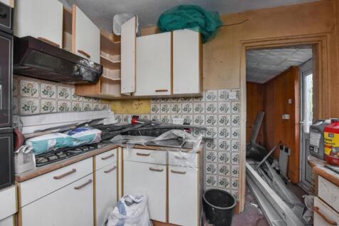 1 ,1A, 2 Mount Zion Benfleet  Essex SS7 2AR