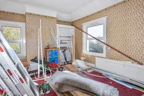 1 ,1A, 2 Mount Zion Benfleet  Essex SS7 2AR