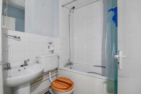 Flat B, 79 Hereford Road, Notting Hill, London W2 5BB