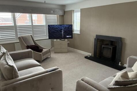 22 Villiers Crescent, Eccleston, St Helens, WA10 5HW