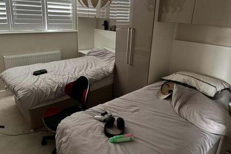 22 Villiers Crescent, Eccleston, St Helens, WA10 5HW