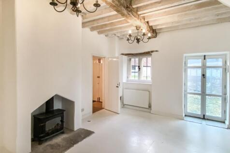 Henley Court Stables, Henley Lane, Box, Wiltshire SN13 8BX