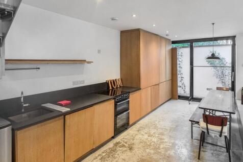 46a Rainham Road, Kensel Green, London NW10 5DG